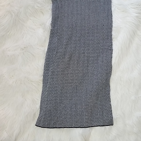Gray Striped 3/4 Sleeve Sweater Dress - Picture 5 of 8